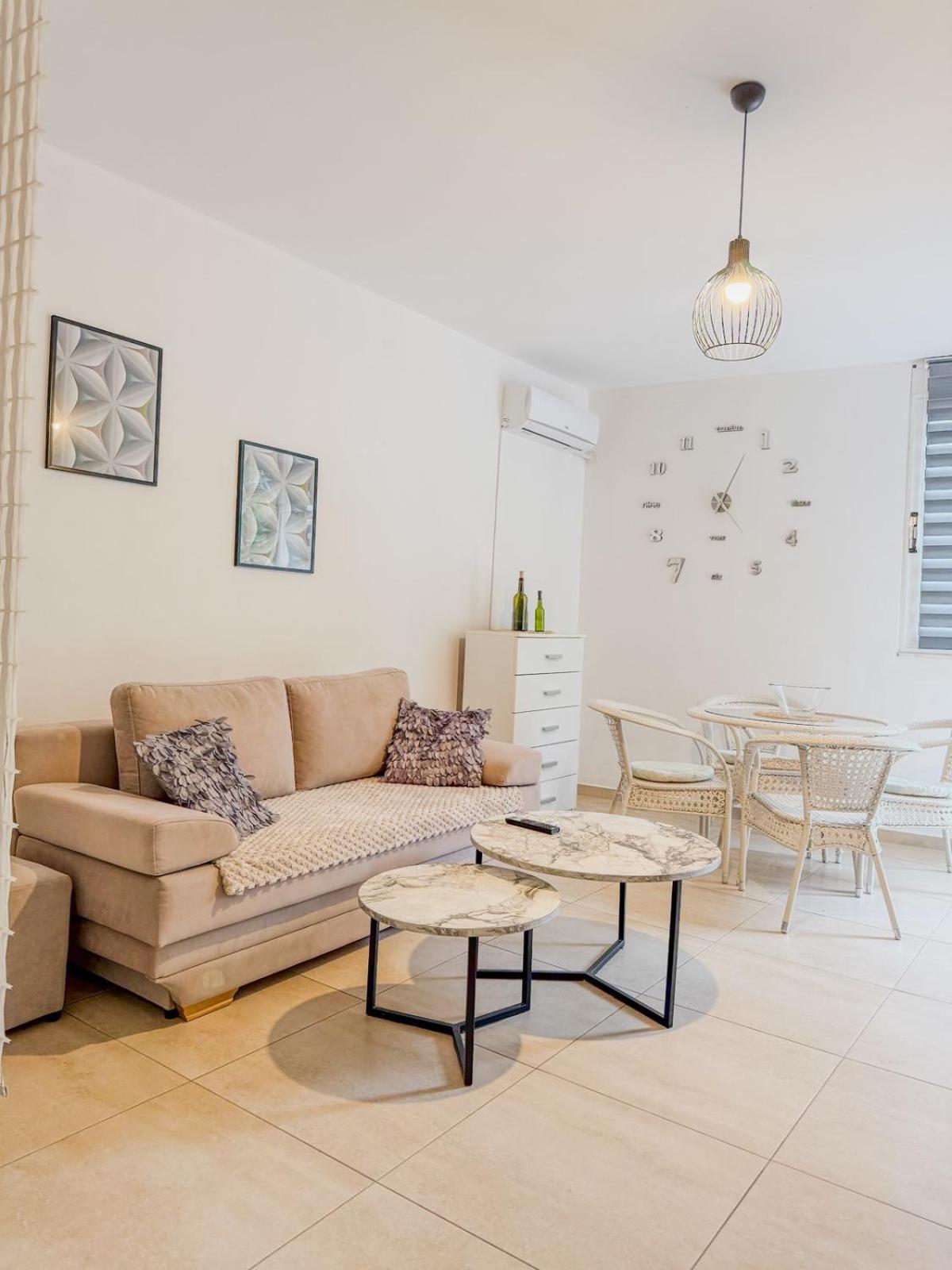 Odore Di Mare Apartments Саранда Екстер'єр фото
